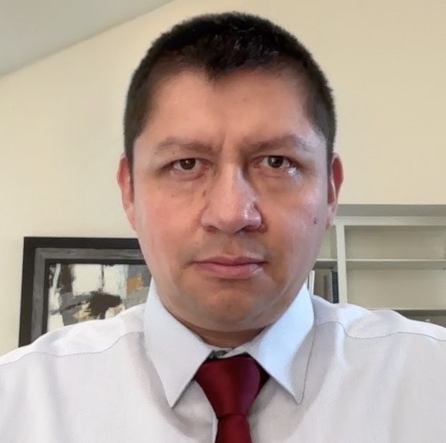 Photo of Arturo Valdivia.